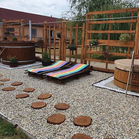 Tótvár Lovas Apartamento