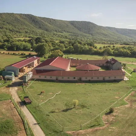 דירה Totvar Lovarda Szallashely Kovagotottos