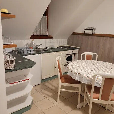 Tótvár Lovas Kovagotottos