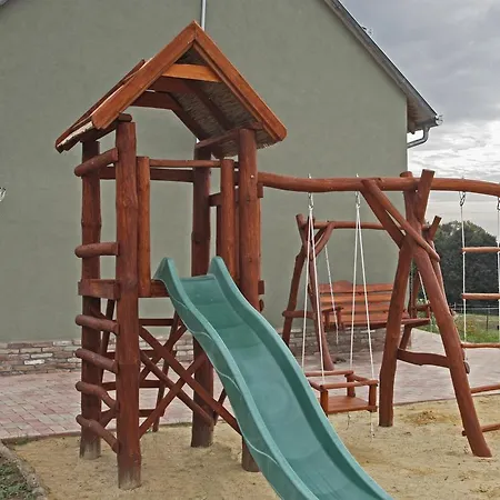 Tótvár Lovas