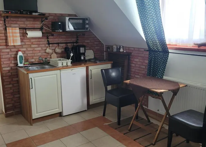 Totvar Lovarda Szallashely Kovagotottos